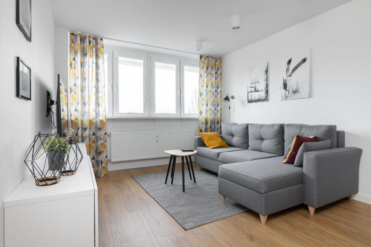 Ochota Homely Apartment Varşovia Exterior foto