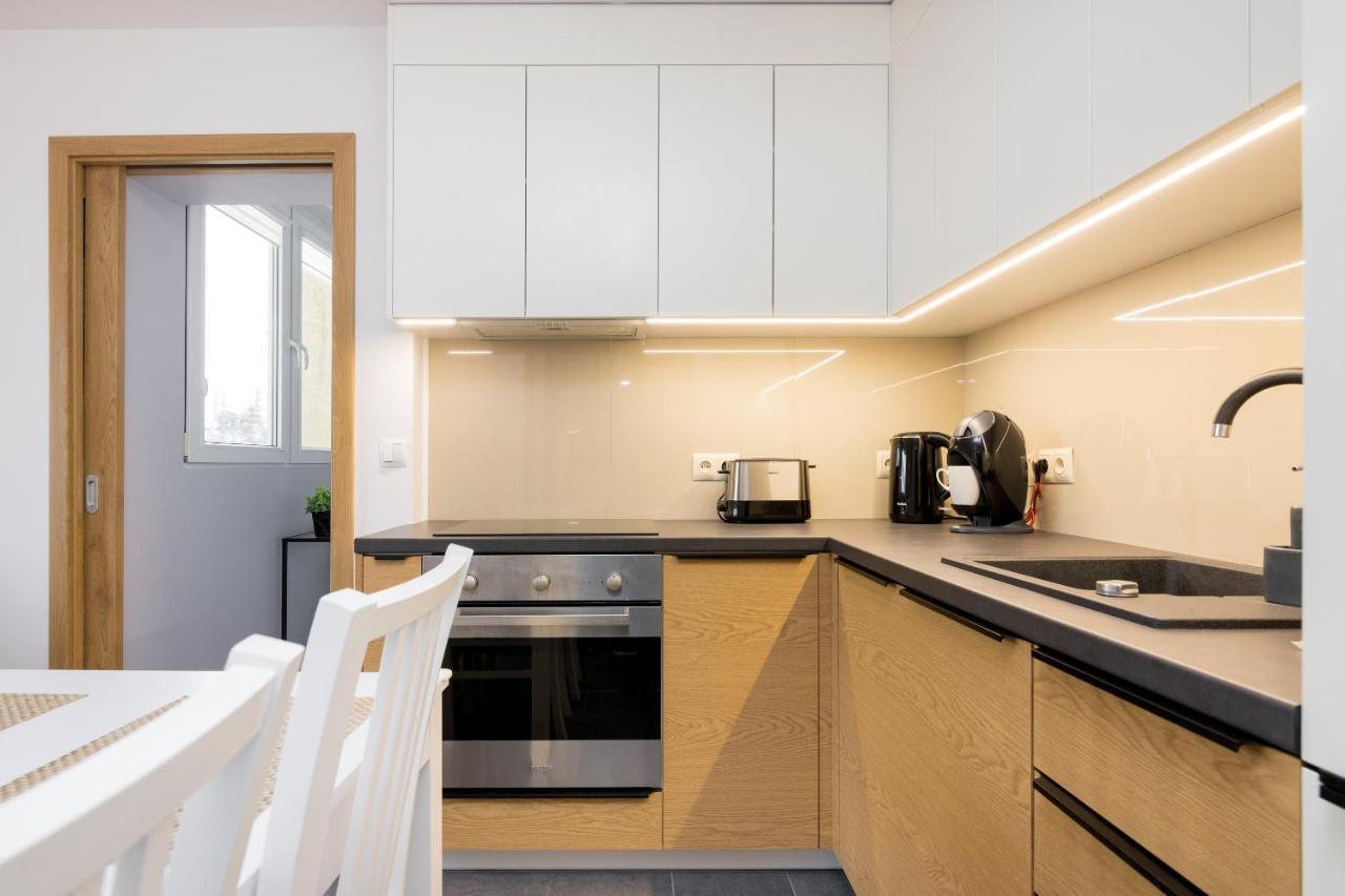 Ochota Homely Apartment Varşovia Exterior foto